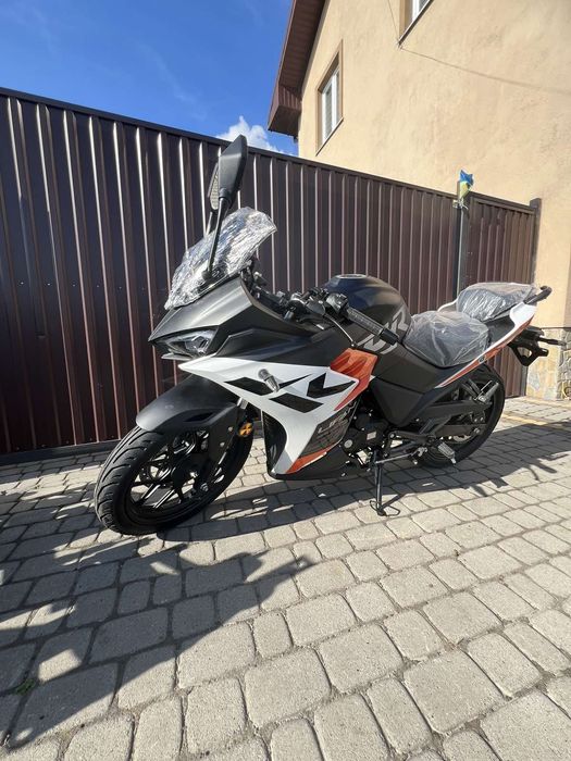 Мотоцикл LIFAN KPR 200-4V