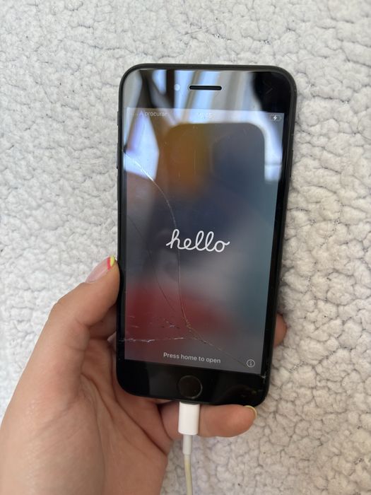 Used black iPhone 7 with case64552962679681121