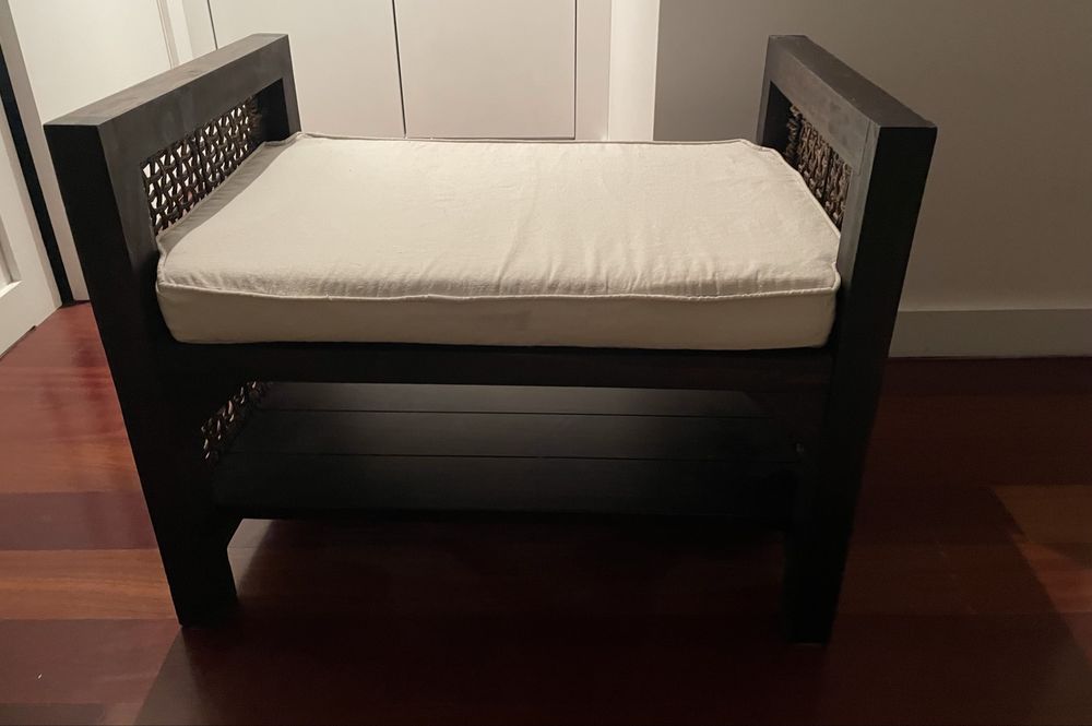 Banco/Banqueta de madeira e palhinha