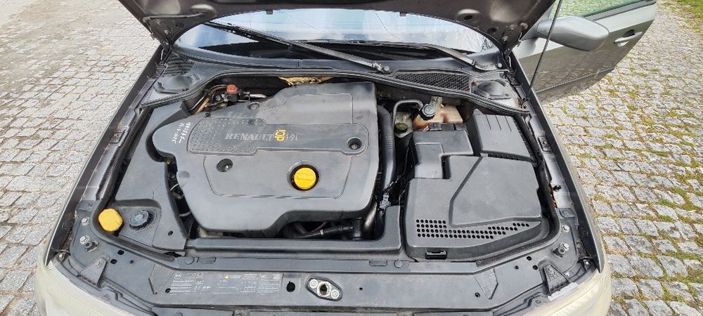 Renault laguna 1.9 de 2002 (TUDO FUNCIONAL)