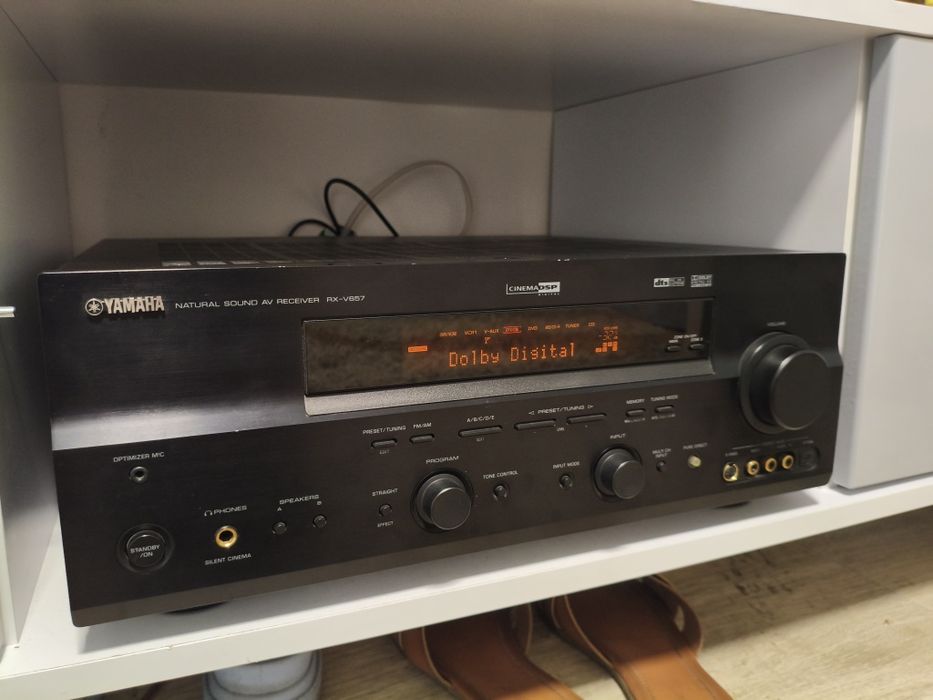 Yamaha rx-v657 + pilot