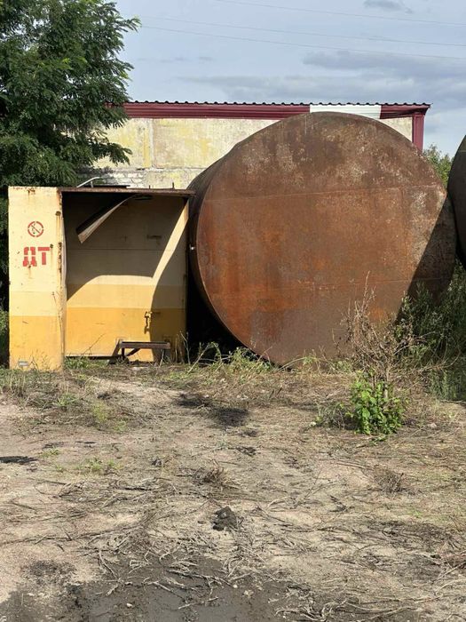 Продам емкостя 75 кубов