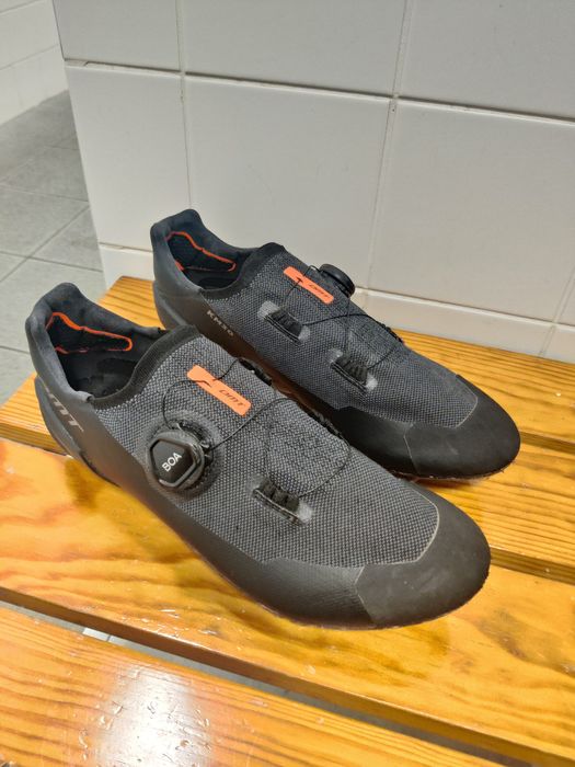 Sapatos BTT DMT KM30