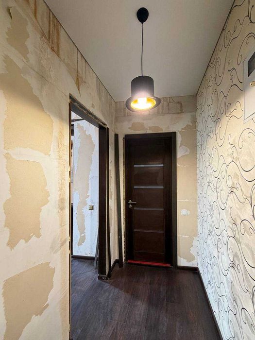 Продаж 2-кімнатної квартири — 96 квартал. Центр.