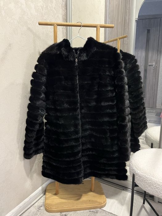 шуба норкова чорна