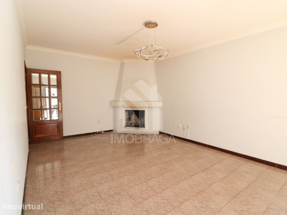 Venda de Apartamento T3 em Lomar