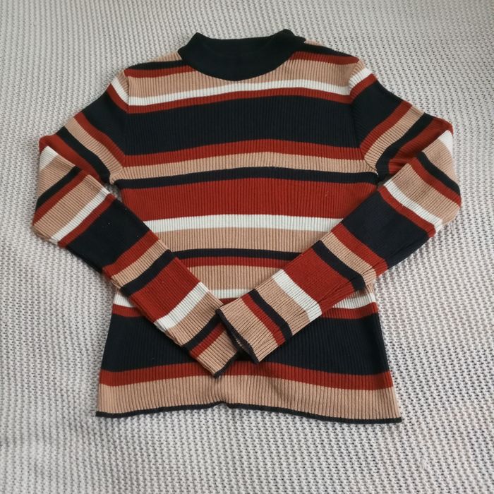 Гольф, светр, водолазка жіноча