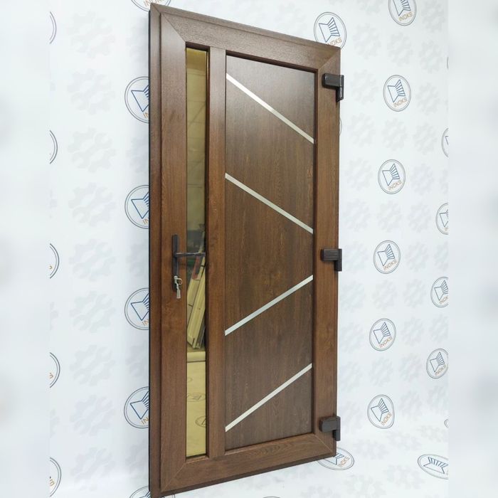 Вуличні металопластикові двері від виробника F01 горіх+