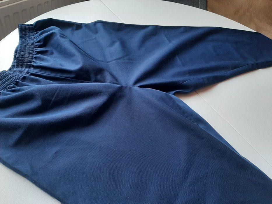 Spodnie na gumce lekkie