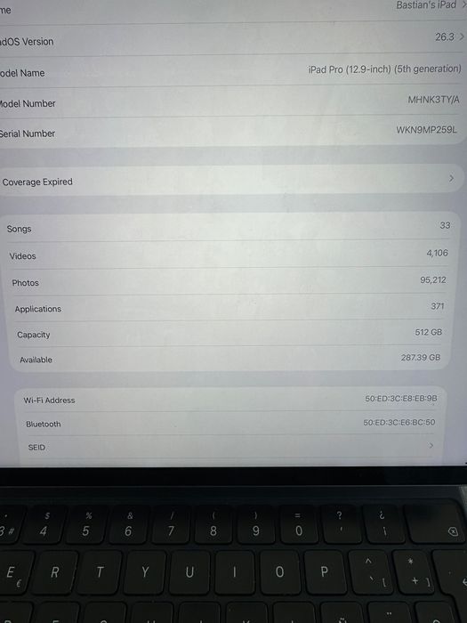 iPad Pro M1 5th Generation 12.9 512GB + Magic Keyboard