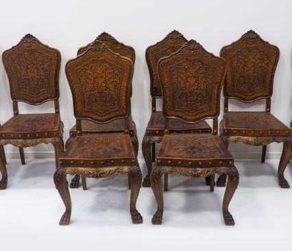 Cadeiras estilo renascentista