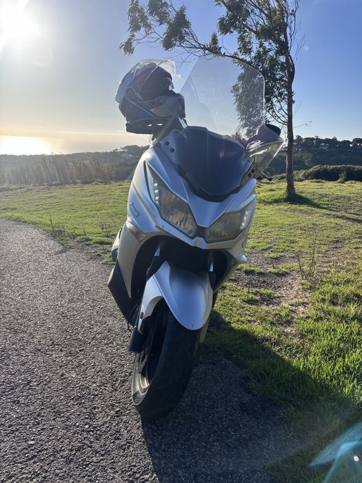 Kawasaki J300 scooter