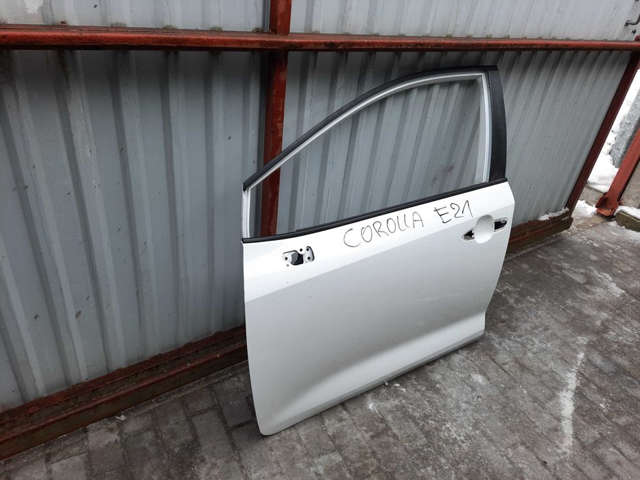 Toyota Corolla E21 18- drzwi lewy przód oryginał