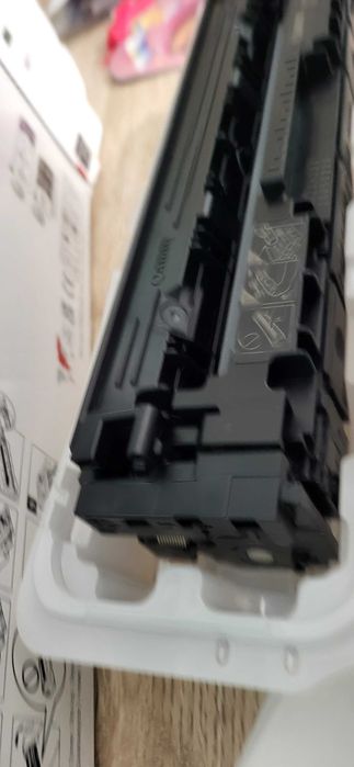 Canon toner czarny  cartridge 067
