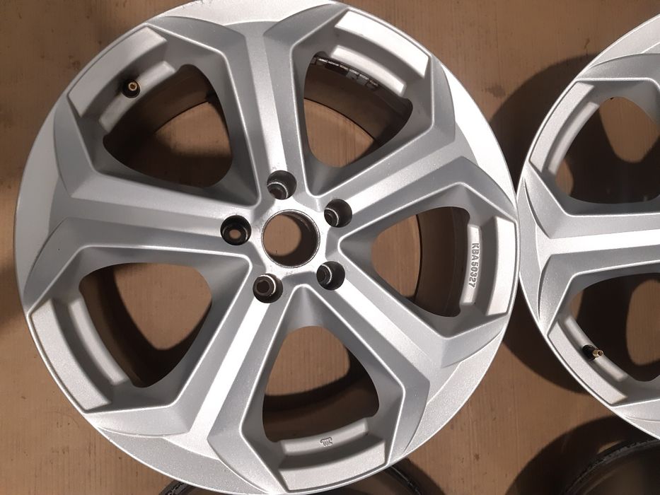 Тітіни,диски 5/112 r18 ALUTEC ГАРНИЙ СТАН
