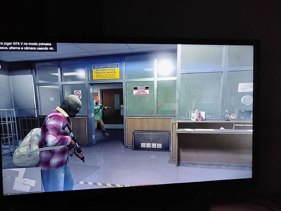 PS4 Slim Desbloqueada 500Gb + 1TB - 2 Comandos + de 20 jogos instalado