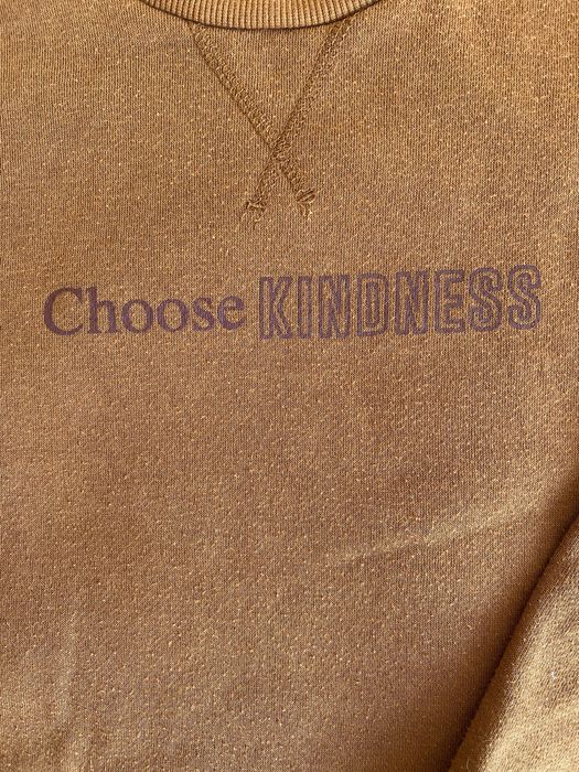 Brązowa bluza crop z napisem XXS