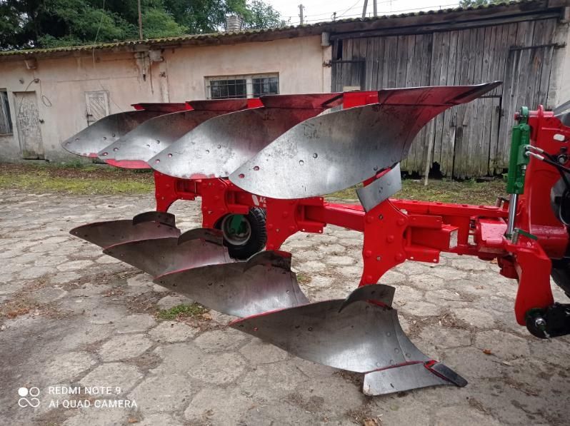 Sprzedam pług AGRO MASZ 3+1 z 2012r