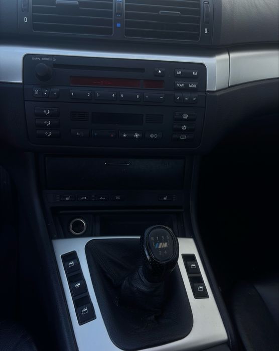 BMW 318 — fotografia 4