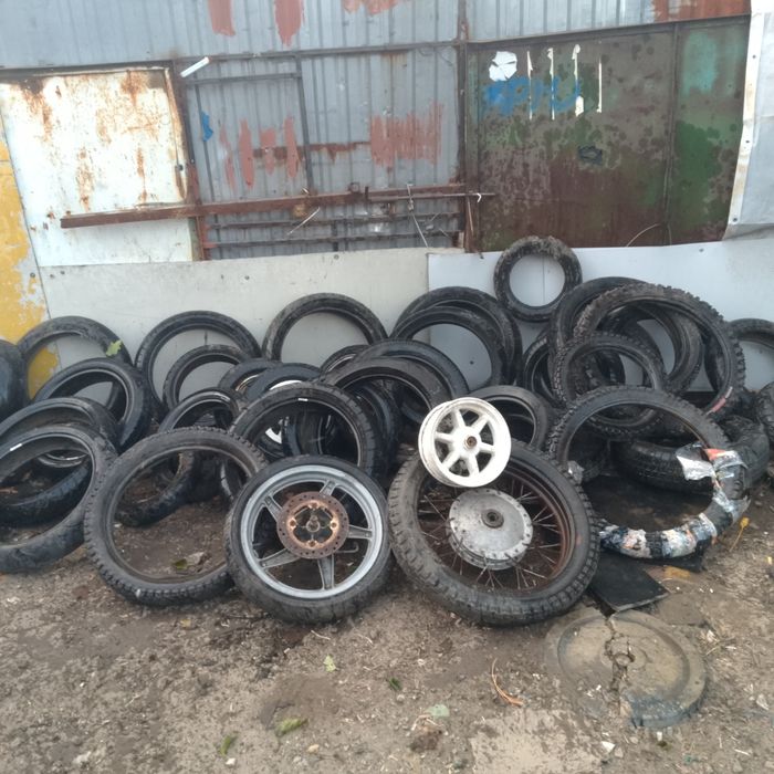 Резина мото+ мопеди скутера диски читайте описание