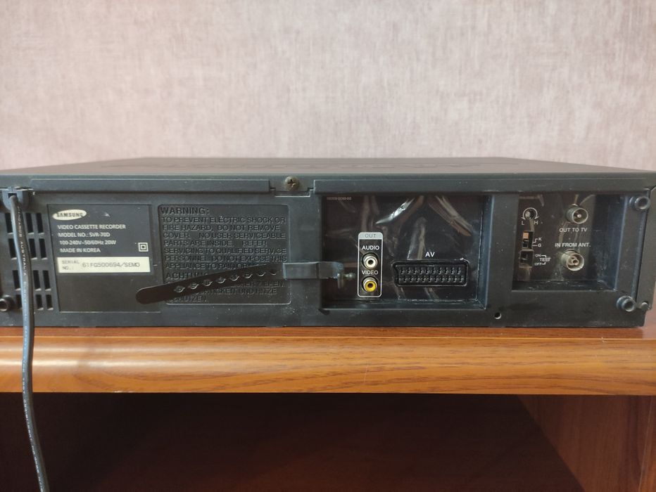 Відеомагнітофон Samsung SVR-70D