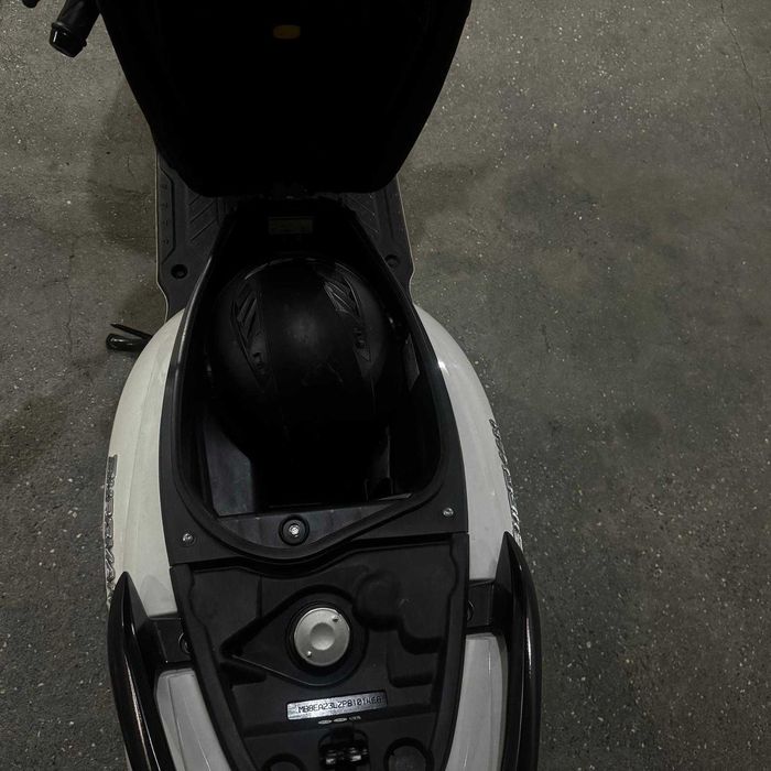 Suzuki Burgman 125 (2023) – 4.400 km