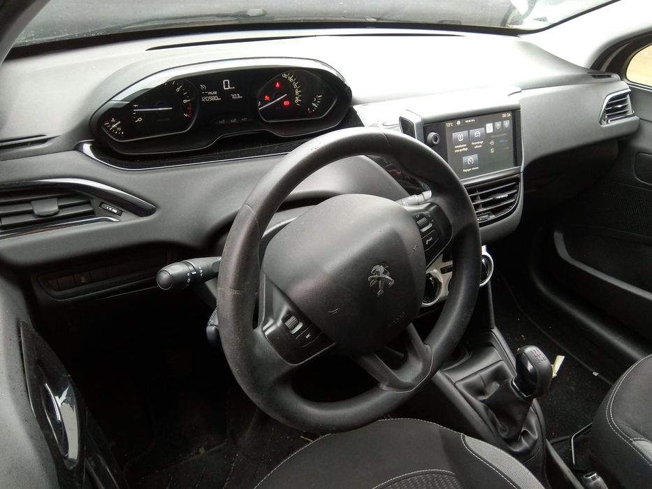 PEUGEOT 208 I - 2015 - Para Peças