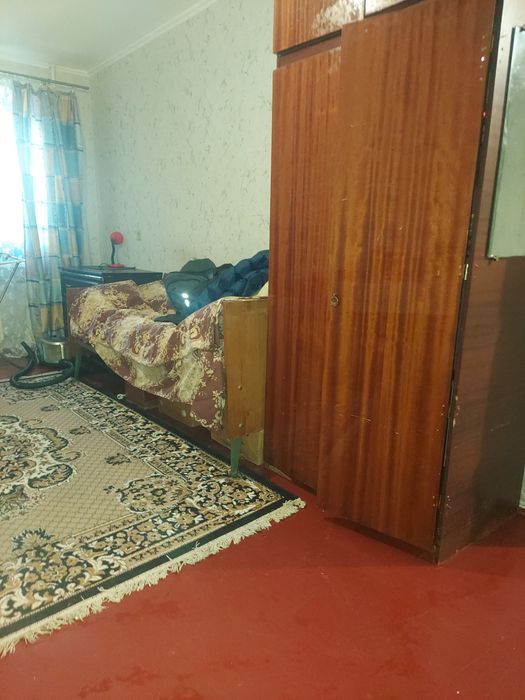 Кімната у 2 х кімн.кв. 18 м.кв . 3/5 цегл. 5000 у.о торг