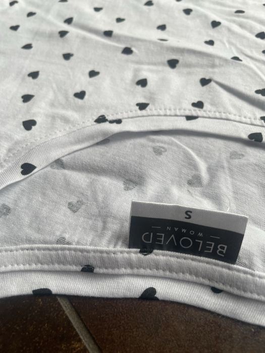 Tshirt Beloved S w serduszka nowa