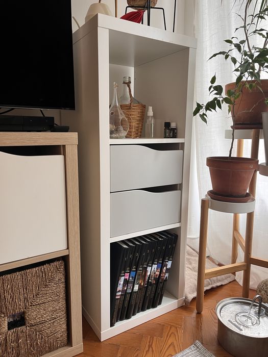 Conjunto de Módulos do IKEA kALLAX/LACK brancos