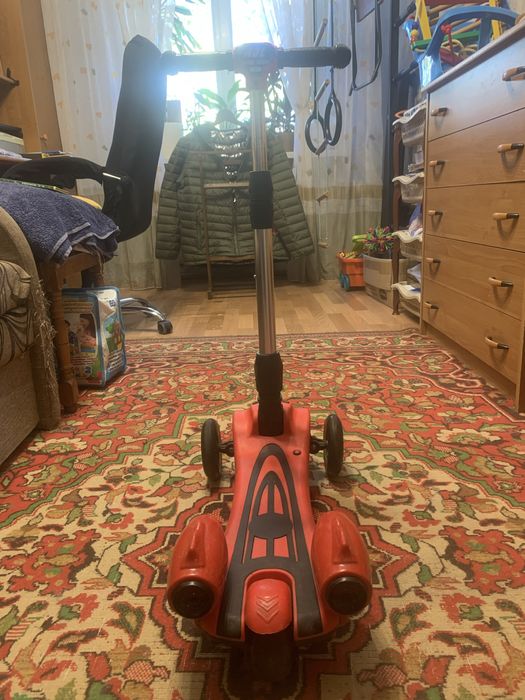 Продам детский самокат