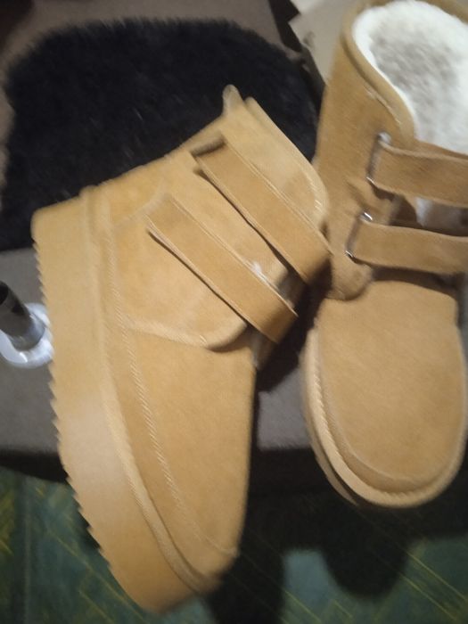 Продам зимние теплые уги