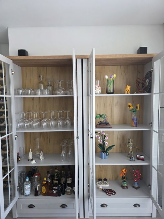 Vitrine com 2 portas em vidro