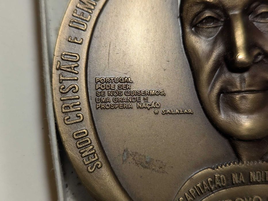 MEdalha de bronze de António Oliveira Salazar
