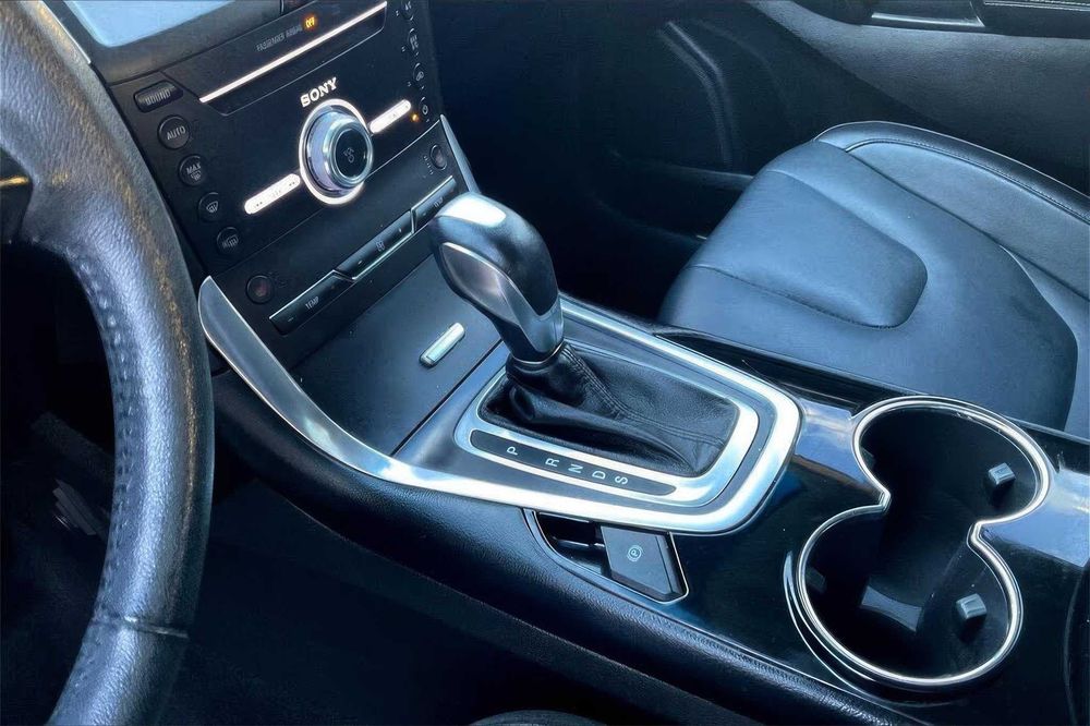 Ford Edge Titanium      2018