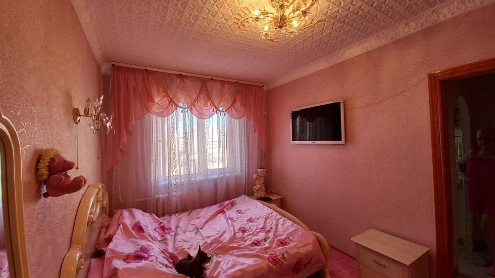 Продаж 2-К кв, вул. Соборності 3