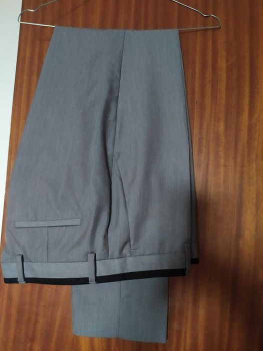 CASAMENTOS - Fato Homem cinza claro, SUITS  Impecável - SÓ 90€ -