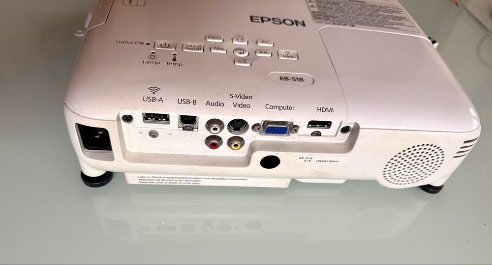 Rzutnik Epson z ramieniem