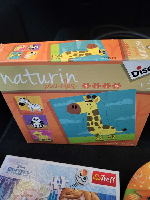 6 conjuntos de puzzles de crianças dos 2 aos 7 anos. Cada um 4€