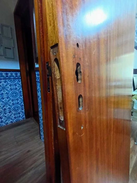 Porta direita interior mogno clássica 198x75