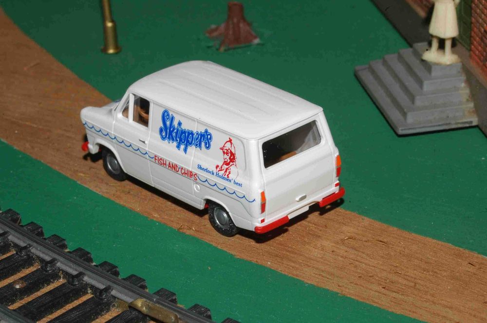 Furgão Ford Transit MK I (Brekina) HO