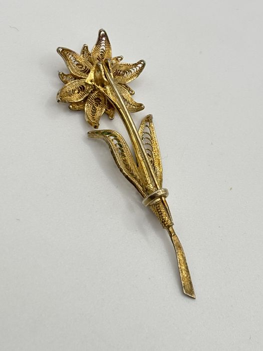 Filigranowa broszka 2082