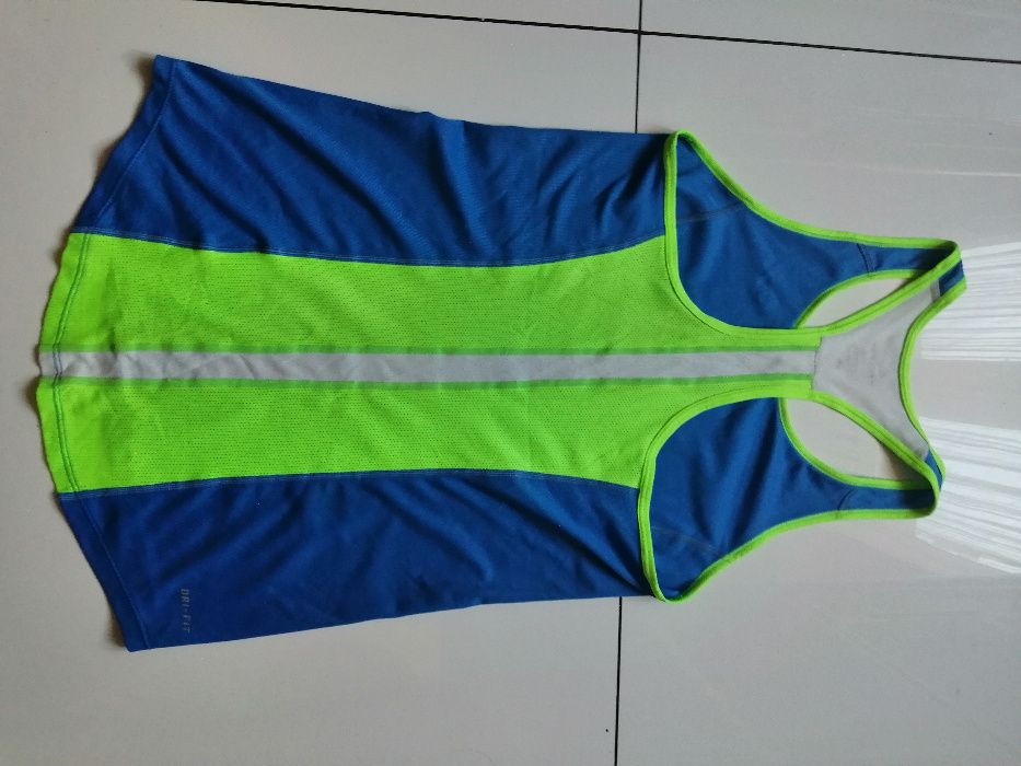 Sportowa koszulka Nike Dri-Fit roz.S