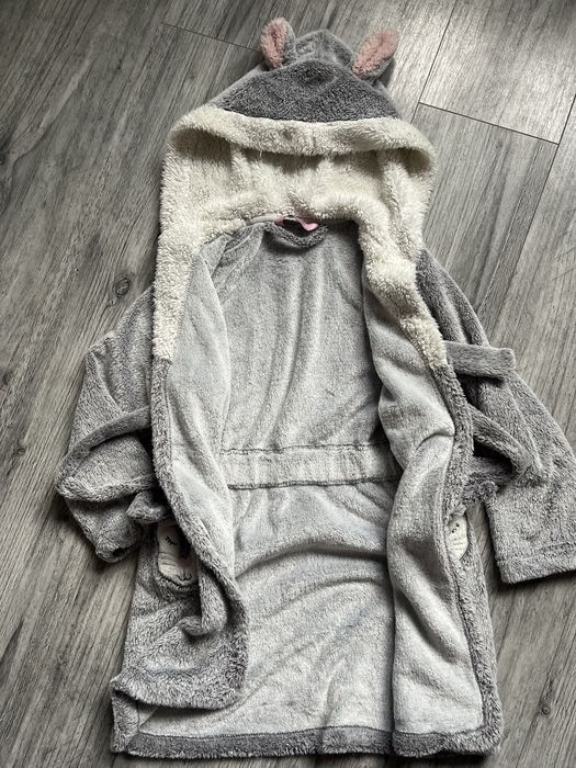 Piękny szary szlafrok hunkemöller 128/134 króliczek