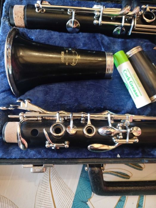 Clarinete buffet crampon em madeira