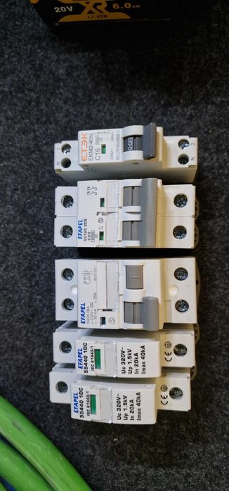 Vários Disjuntor Diferencial trifásico HAGER LEGRAND Schneider ETEK