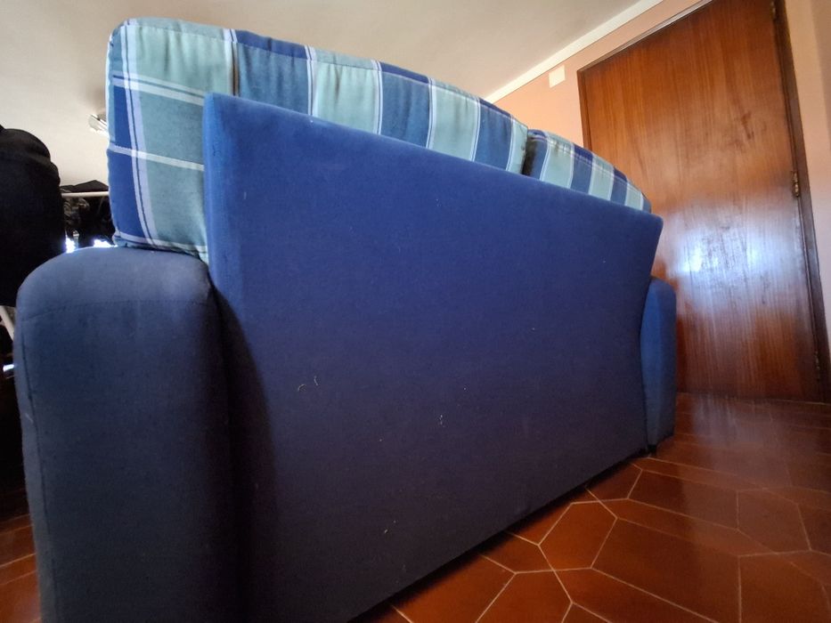 Sofá de 2 lugares (Azul / Xadrez) – Muito estimado