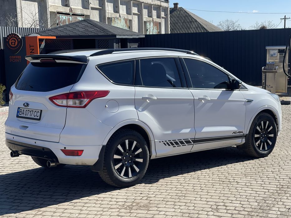 Продам Ford Kuga 2015 року