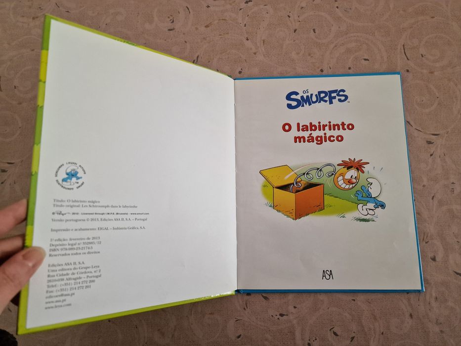 Livro Os Smurfs O Labirinto Mágico Editora Asa