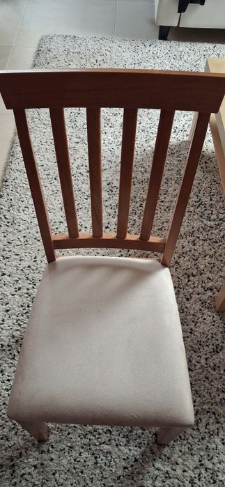 Mesa de sala com 6 cadeiras